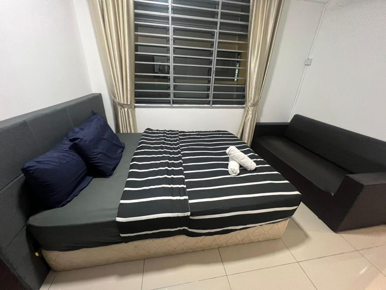 Arc Austin Hill Apartment Johor Bahru Habitación foto